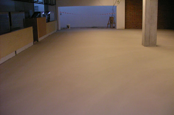 Self Levelling Compound After